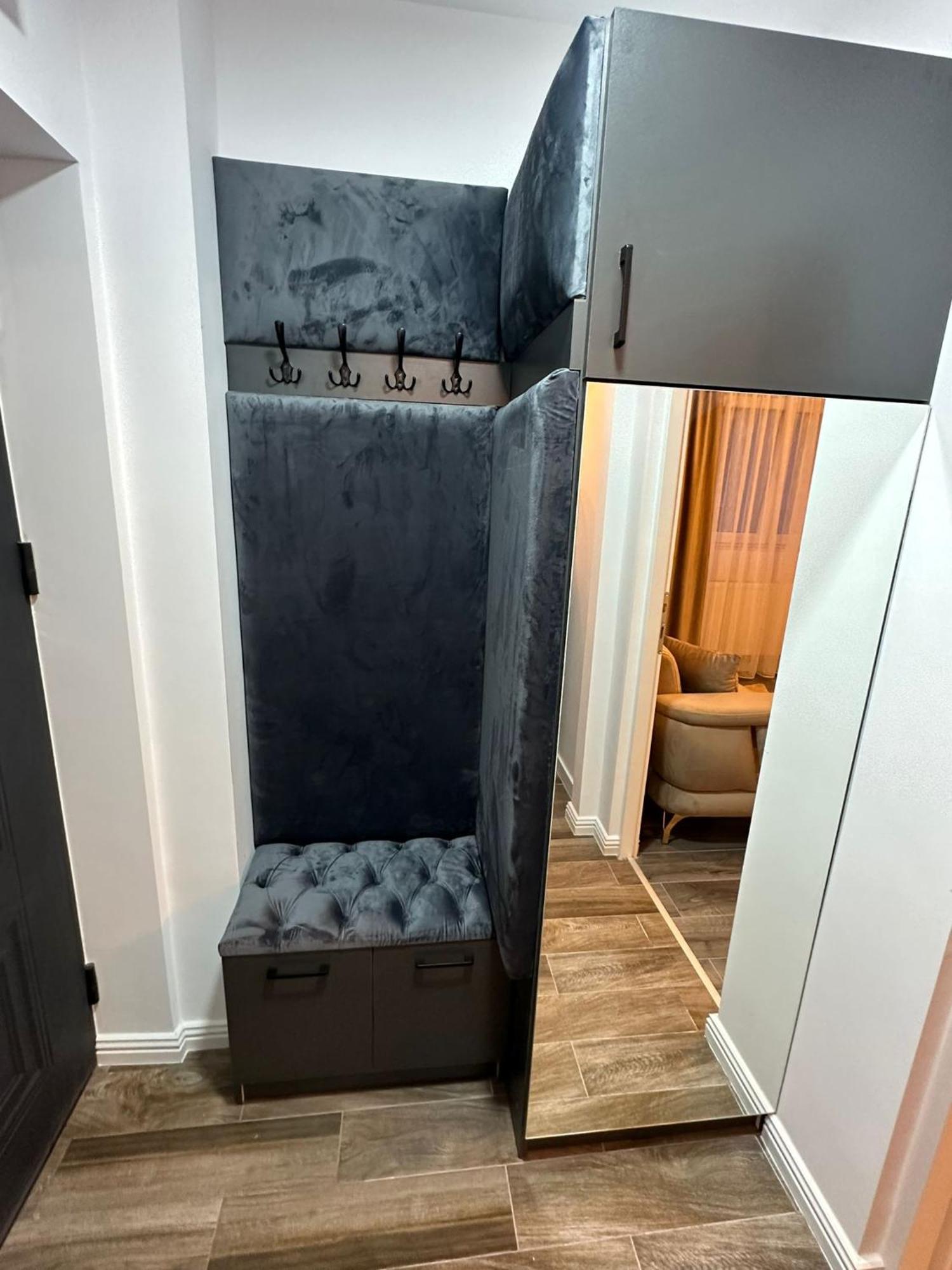 Evelyn Apartment *